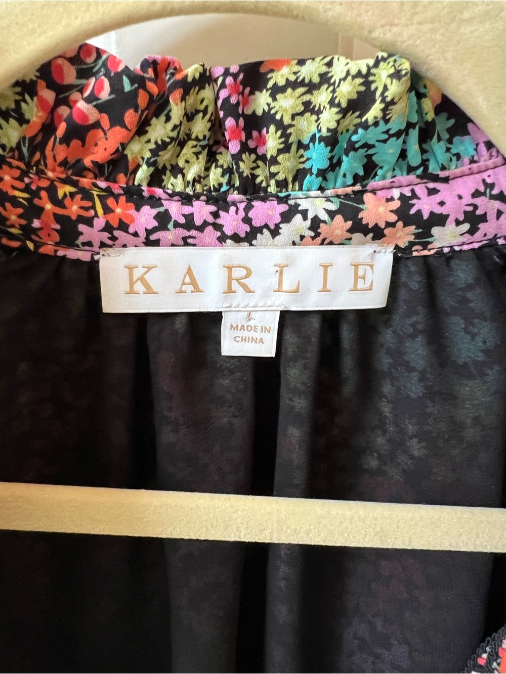 Karlie Multicolor Floral V-Neck Ruffle Blouse - Picture 2 of 5